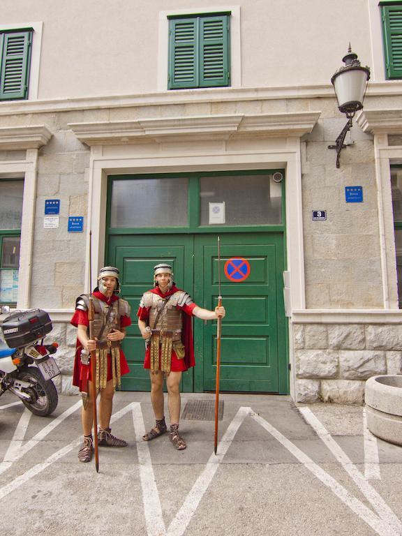 Laura Lux Suites Split Extérieur photo